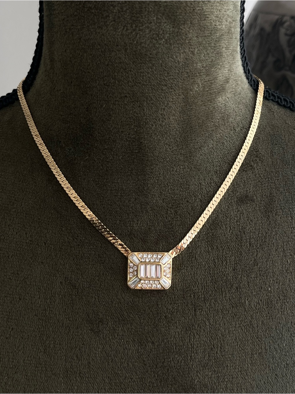 Authentic Vintage Dior Rectangular Centerpiece Baguette Rhinestone Gold Necklace - Picture 2 of 5